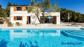 Villa Teuta by Villas Guide - Image 3