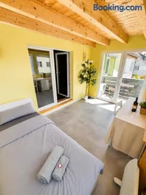 Velmora Boutique Suites - Budget Apartment Rheingau - Image 1