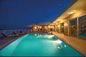 Villa Watersedge - Image 1