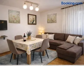 Apartment ALMA- Vodnjan- smještaj blizina mora sa besplatnim javnim parkingom - Image 2