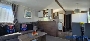 RJ Luxury Caravan Hire With Hot Tub - Image 1