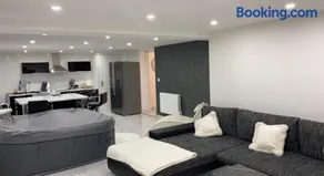 VILLA AVEC PISCINE love ROOM - Image 2
