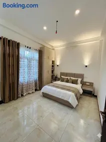 Suriya villa - Image 2
