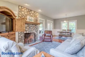 Pacific Way Cottage - Meredith Lodging - Image 3