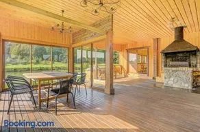 Spacious Villa with Large Hall - Image 1
