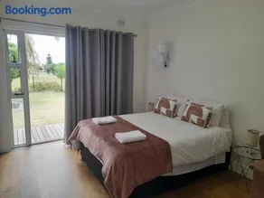 Cornerstone Guesthouse Drostdy - Image 4