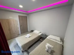 Holiday Base Coastal Retreat - Image 3