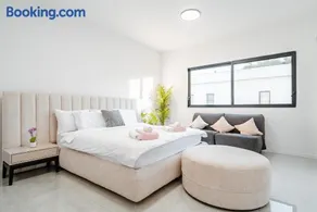 לגונה בלו ביץ - וילה עם בריכה פרטית מחוממת וג'קוזי דקה מהים - Image 3
