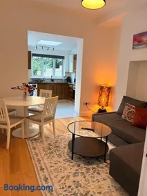 Highbury & Islington Stay - Image 1