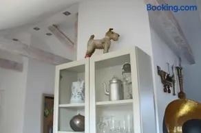 Apartment Götterdämmerung - Image 2