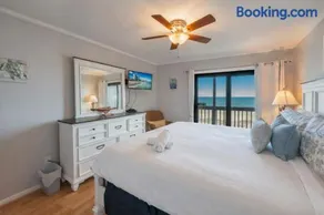 Spacious Oceanfront 3 BR Condo-Steps to the Beach-Tilghman Beach and Racquet Club 224 - Image 3