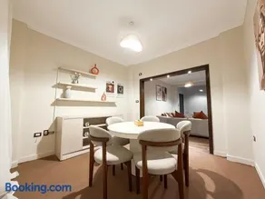 Cozy Maadi Nile Apartments Prime Location - 5 Min to the Nile - Image 2