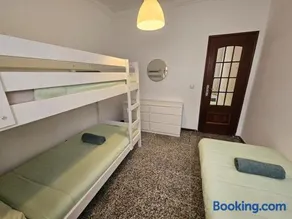 Guest room close airport - Image 3
