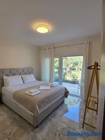 BLV Apartments - Image 2