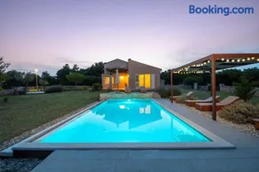 Holiday Home Vila Marten - Image 2