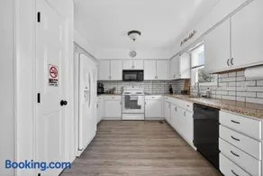 3bed and 2bath with big backyard quantico Stafford VA home - Image 3