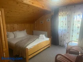 Viscri Trophy Cabin - Image 3