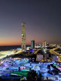 شقة مطلة على البحر والفورمولا ببرج المسارات - Image 3