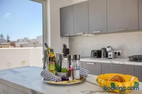 Elegant 2BR Penthouse with Terrace and Jacuzzi in St Julians - Image 1