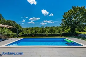 Villa Lastavica pod Ruzon, two beautiful villas in the heart of Istria - Image 2