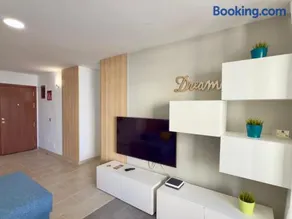 OHMYHOST360 - Dream Home Holidays - Image 4