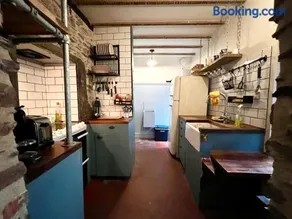 Central Dartmouth 3 Bed Home - Image 3