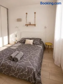 "COSY" Appartement confort de 50m2 à 150m de la Mer et du Centre ville, parking gratuit - Image 5