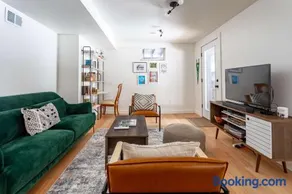 Zenwood Manor - Modern Cottage with Woodstove and Firepit - Image 5