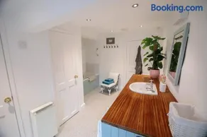 Pepper House Rooms - shared facilities - pet friendly - Image 4