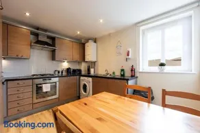 Jacobs Apartment Edinburgh - Image 5