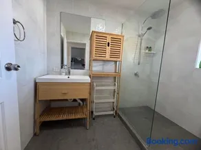 3 Bedrooms in Entire Upstairs Level in Bray Park - Image 2