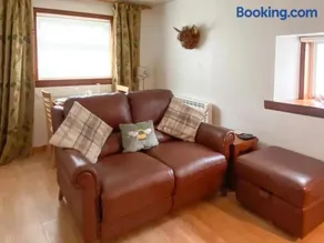Riverside Cottage - Image 4