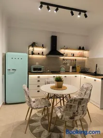 Simple Home - Image 1