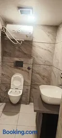 Hotel golden tree - Image 3
