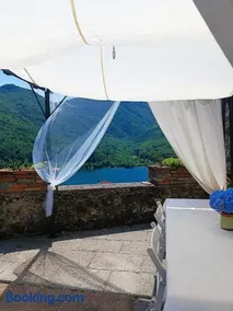 Chalet nel borgo con stupenda vista Lago e Apuane - Image 3