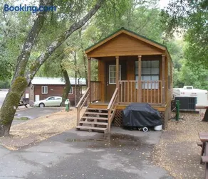 Russian River Camping Resort One-Bedroom Cabin 2 - Image 1