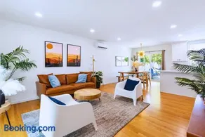 Spacious 3BR Home Near Disneyland & Knotts Berry Farm - Image 1