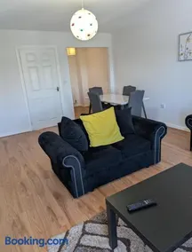 Enbrook Luxury Lodge with Garage and Driveway - Image 3