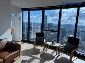Amazing City &River views 60th level skytower 3 bedrooms&Free parking - Image 4