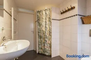 Rustig gelegen woning in het groen nr 140 - Image 2