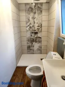 Logement autonome pour 2 personnes au RDC chez l'habitant - Image 4