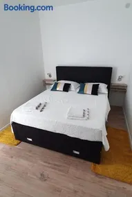 Crni apartman - Image 5