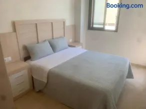 Apartamento bajo esquinero en Panorámica golf - Image 1