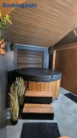Domki Spokojny Zakątek z balią z jacuzzi - Image 1