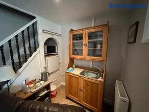 Cottage en-suite room with private lounge - Image 4