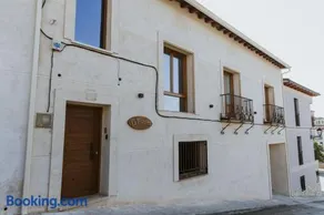 La Toscana Casa Rural piscina ,parking ,barbacoa - Image 2