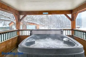 Vermont Farmhouse Cabin #2 - Image 2