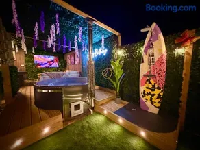 The Secret Garden Glamping Devon - Image 2