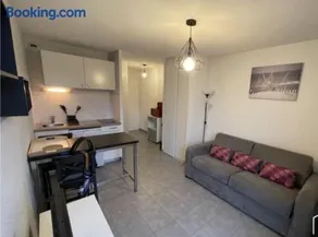 Studio Cannes - Image 5