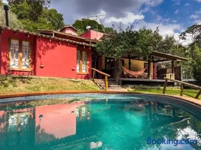 Casa na Granja Viana em frente à reserva ambiental - Image 2